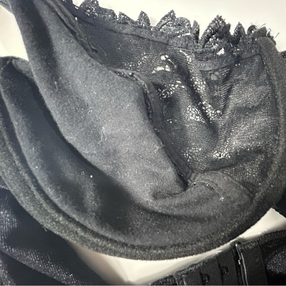 Elegant Black Lace Bralette - Picture 8 of 9